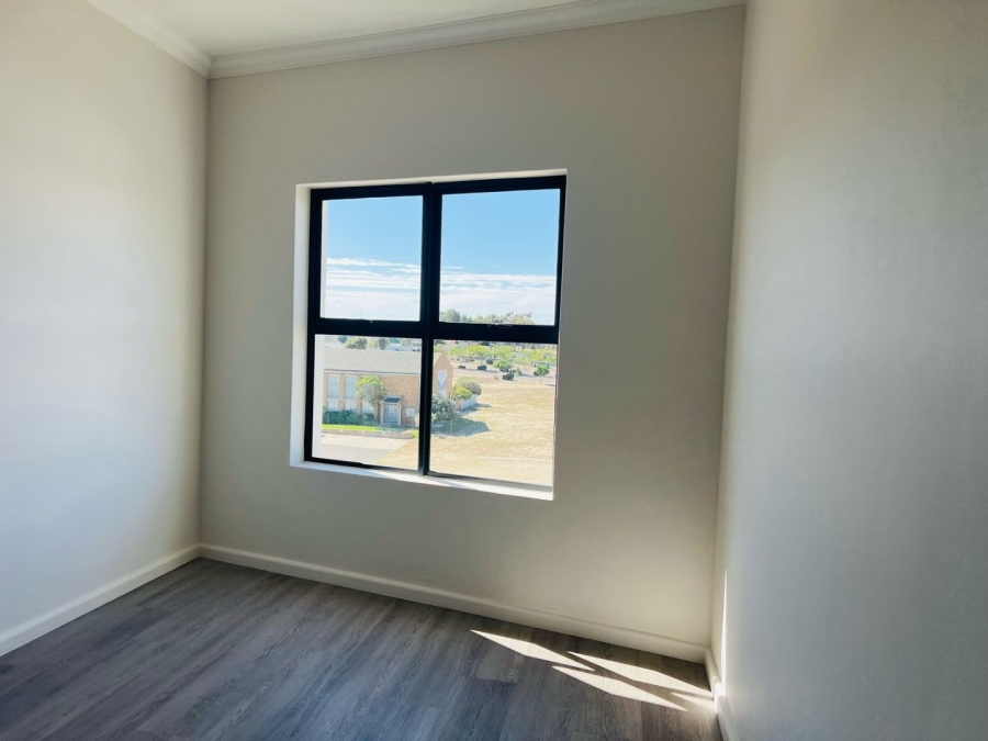 1 Bedroom Property for Sale in Table View Western Cape